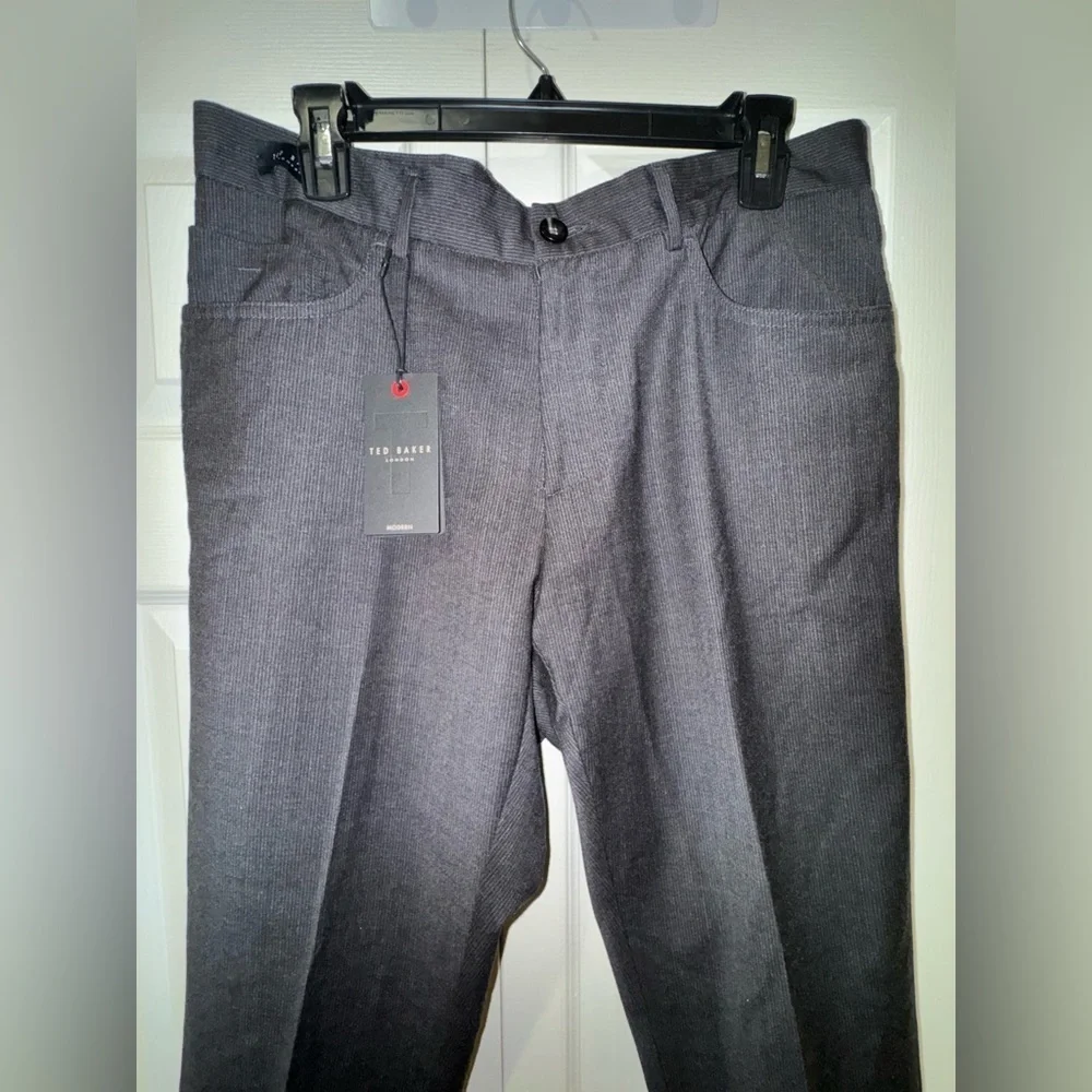 Ted Baker Jerome pant Gray Trousers. Size 34. NWT